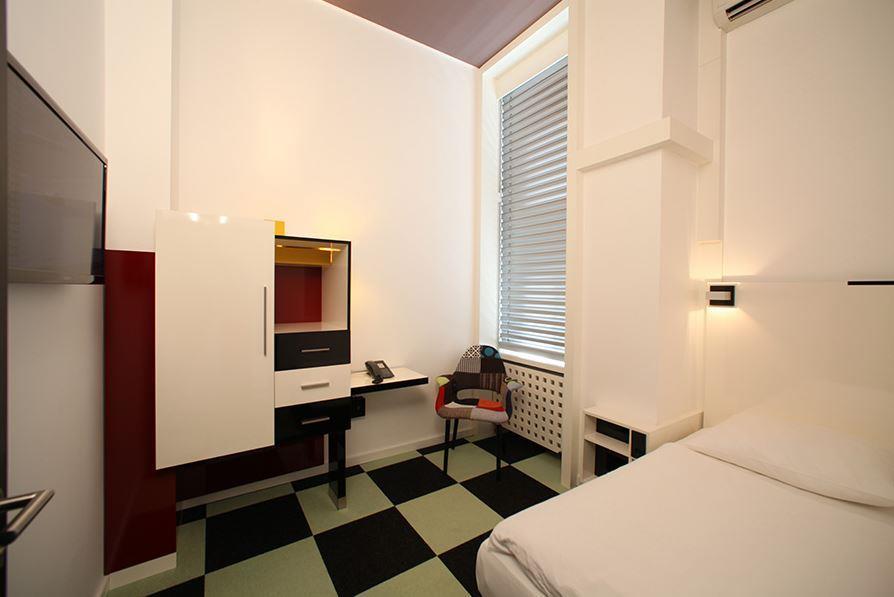 Hotel Cristall - Frankfurt City Frankfurt am Main Room photo